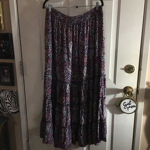 Knox Rose-Long bohemian skirt.